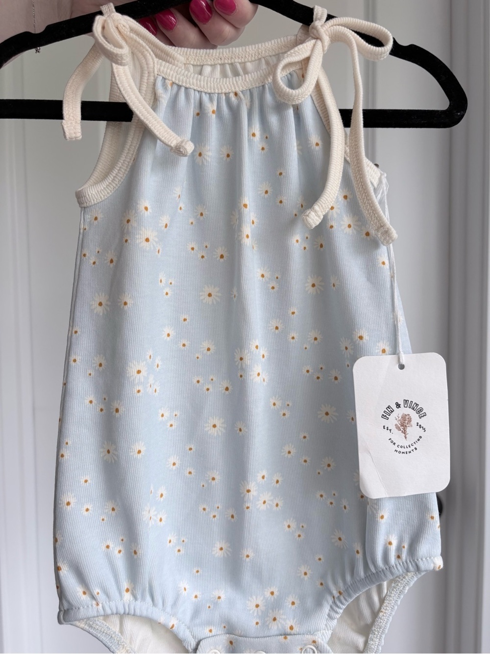 🌻Fin & Vince Daisy Fields Organic Cotton Bubble Tie Onesie NWT - Picture 3 of 7